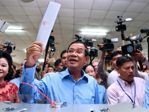 越南领导人就柬埔寨成功举办第六届国会选举向柬埔寨首相洪森致贺电