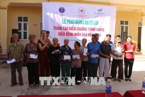 Chăm lo sức khỏe gia đình chính sách, hộ nghèo huyện Hậu Lộc