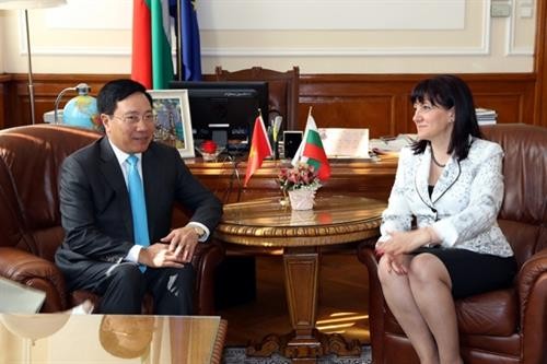 越南与保加利亚努力深化务实合作