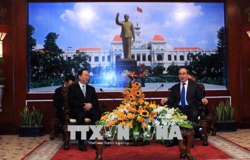 胡志明市领导会见中国共产党代表团