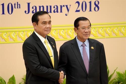 泰国总理祝贺柬埔寨人民党在大选中获胜