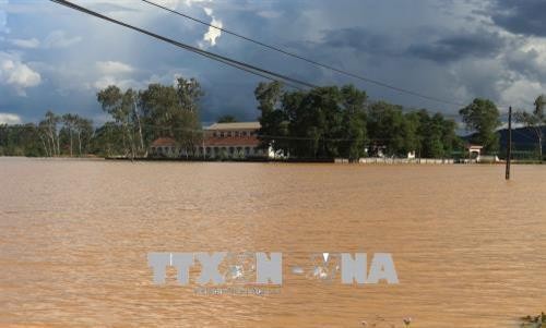  Nhiều xã ở huyện Thanh Chương, Nghệ An đang ngập nặng do lũ lên nhanh 