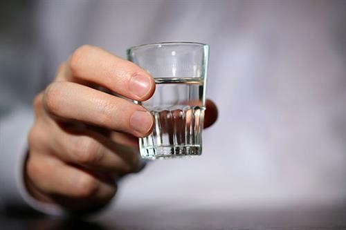 Nghiên cứu toàn diện về uống rượu cho thấy không uống là tốt nhất