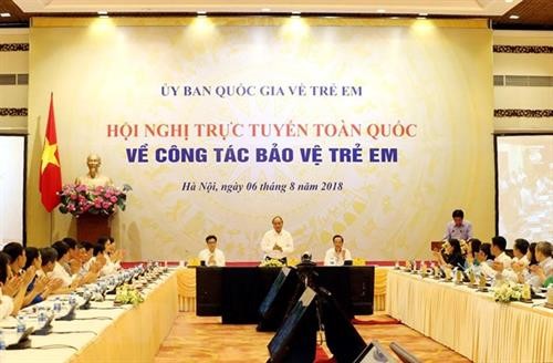 政府总理阮春福主持召开全国儿童保护工作视频会议