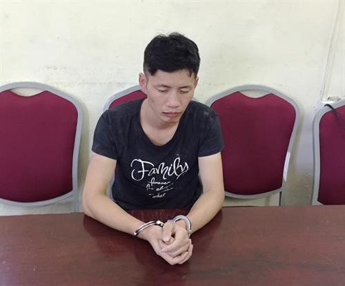 两名外籍“倒霉蛋”在广宁省上演“警匪片” 抢劫不成反遭逮捕
