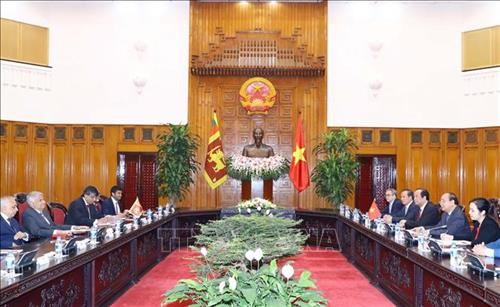 越南政府总理阮春福会见斯里兰卡和韩国客人
