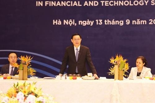 WEF ASEAN 2018: 王廷惠希望加快越南的数字经济发展进程