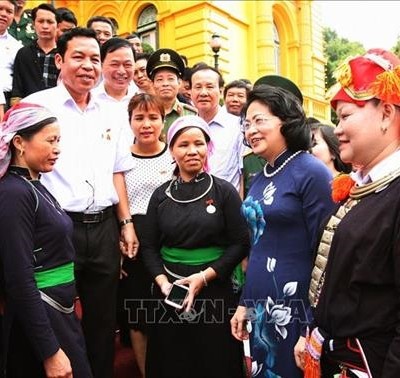 Phó Chủ tịch nước Đặng Thị Ngọc Thịnh tiếp Đoàn đại biểu tiêu biểu tỉnh Lào Cai