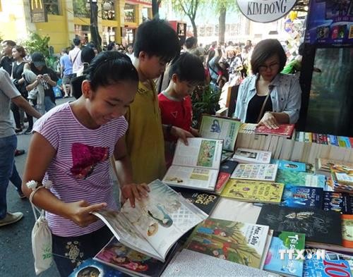 Các khu vui chơi giải trí tại Thành phố Hồ Chí Minh đông kín khách tham quan