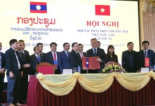 越南与老挝加强边贸合作 