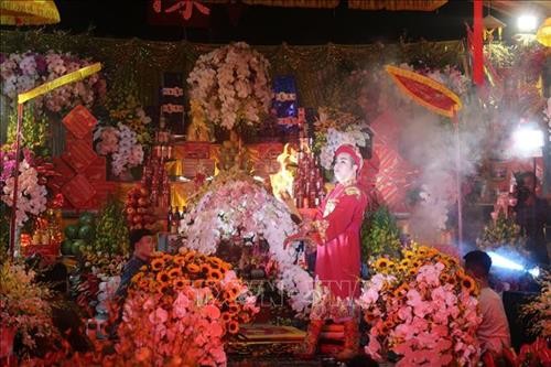 Liên hoan diễn xướng hầu thánh trong khuôn khổ Lễ hội mùa thu Côn Sơn - Kiếp Bạc năm 2018