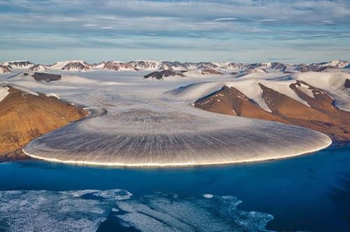 Vẻ đẹp ngoạn mục của các sông băng trên thế giới