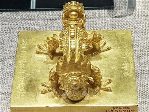 Triển lãm Rồng - Phượng trên bảo vật triều Nguyễn và sự hồi sinh của di sản Huế
