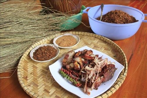 Thịt heo gác bếp – hương vị Tết của người Jrai