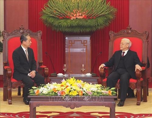 越共中央总书记、国家主席阮富仲接见中国驻越大使