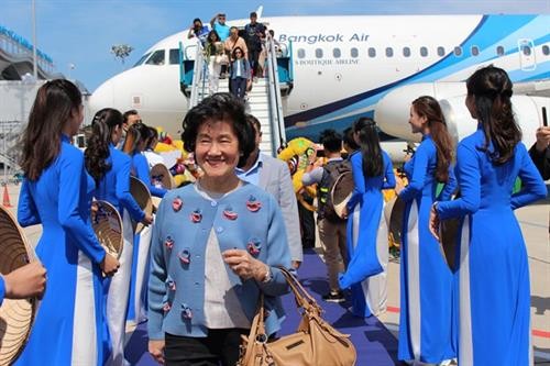 泰国曼谷至越南庆和省金兰航线今日首飞