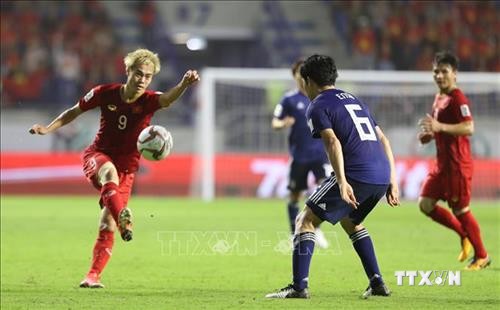 越南队0-1日本队：VAR的点球