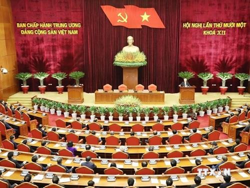 越共十二届中央委员会第十一次全体会议闭幕： 同心协力胜利完成党十二大的目标