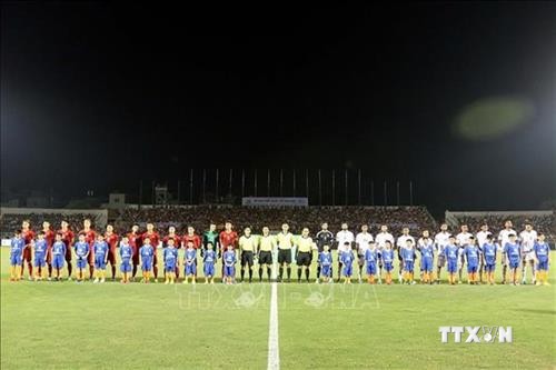 国际足球友谊赛：越南U22球队与阿联酋U22球队握手言和