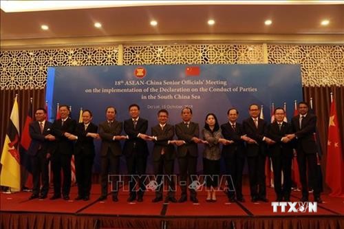 落实DOC的第18次东盟—中国高官会在林同省举行