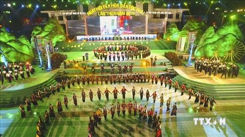 Khai mạc Ngày hội Văn hóa dân tộc Thái lần II