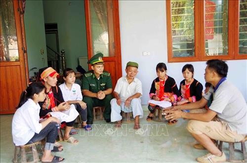 Xây dựng khối đoàn kết trong cộng đồng các dân tộc vùng biên ở xã Ma Ly Pho