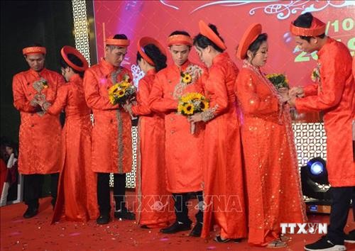 Đà Nẵng tổ chức đám cưới tập thể cho các công nhân nghèo