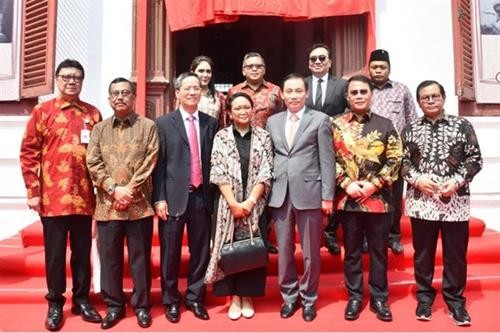 胡志明主席与苏加诺总统进行互访60周年纪念活动在印尼举行