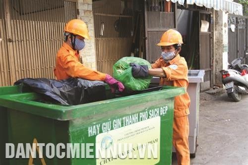 Tiếp tục chuyển đổi đường dây thu gom rác dân lập​ trên địa bàn Thành phố Hồ Chí Minh
