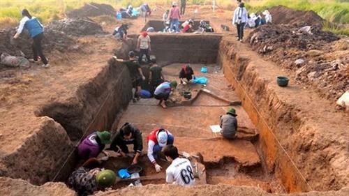 Đề xuất khẩn cấp “cứu” di chỉ khảo cổ học Vườn Chuối, Hà Nội