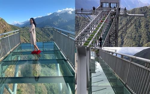 莱州省云龙玻璃桥生态旅游区开门迎客
