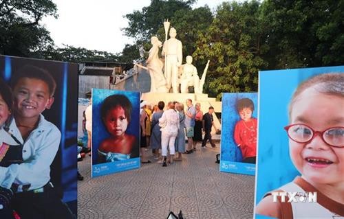 联合国《儿童权利公约》颁布30周年纪念典礼在河内举行