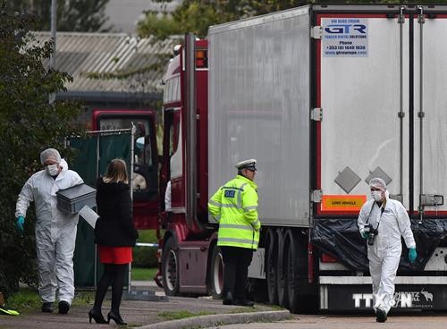 英国集装箱藏尸案：英国警方确认遇难者中有越南公民