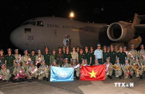  越南首批赴南苏丹维和部队医疗分队官兵完成任务凯旋归来
