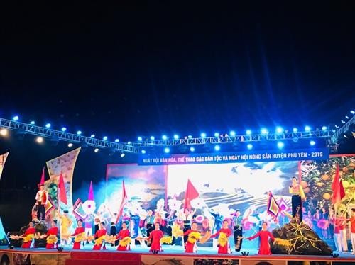 Khai mạc Ngày hội Văn hóa, thể thao các dân tộc và Ngày hội nông sản huyện Phù Yên năm 2019