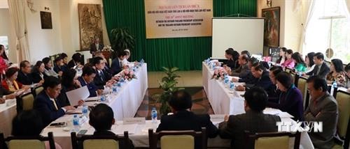 越南与泰国加强友好交流增进人民友谊
