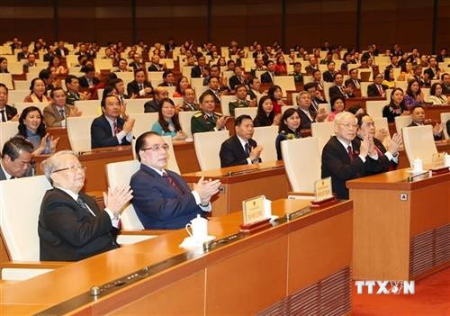 越南第十四届国会第八次会议：专题询问方式继续得到积极的改善