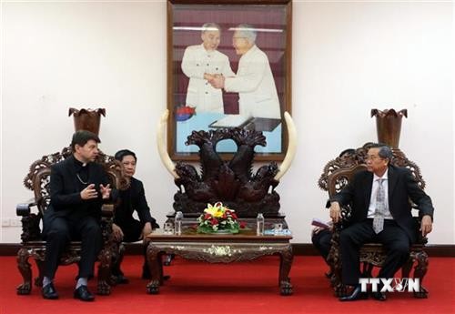 梵蒂冈驻越南非常驻代表扎莱夫斯基大主教拜访安江省领导