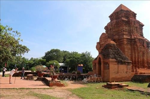 Bình Thuận khai thác giá trị di tích lịch sử văn hóa vào phát triển du lịch