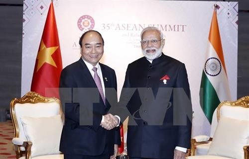 第35届东盟峰会：越南政府总理阮春福与印度总理进行会晤