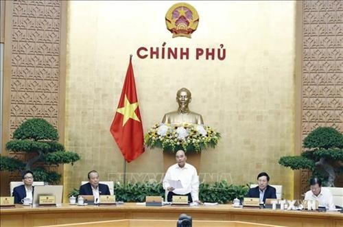 越南政府总理：政府将竭尽全力更好服务群众服务企业