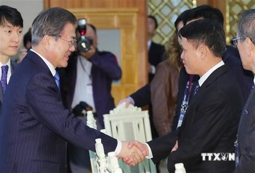 韩国总统高度评价越南与韩国关系