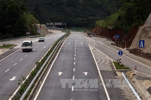 Đầu tư cao tốc Tuyên Quang - Phú Thọ kết nối với Nội Bài - Lào Cai