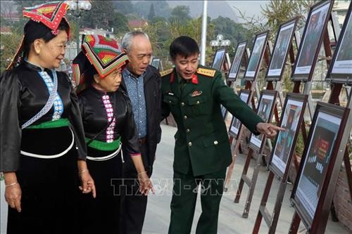 Thắm tình đoàn kết quân với dân các dân tộc tỉnh Sơn La