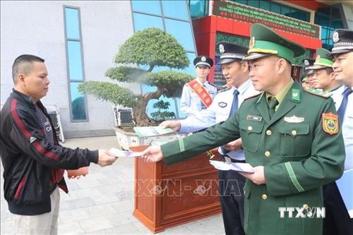 Tăng cường phổ biến pháp luật cho cán bộ, nhân dân vùng biên giới Lạng Sơn