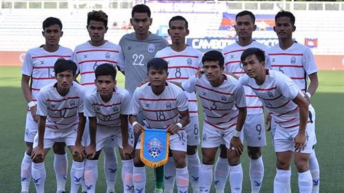 第30届东南亚运动会：柬埔寨U22足球队首次挺近半决赛 洪森总理致辞祝贺