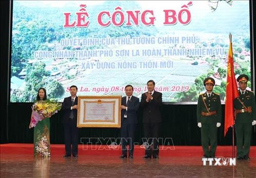 Công bố thành phố Sơn La hoàn thành nhiệm vụ xây dựng nông thôn mới