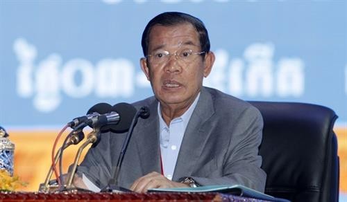 柬埔寨首相洪森指责欧盟干涉该国内政