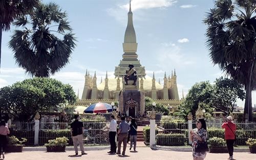 老挝大力发展旅游业