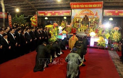 Khai mạc Lễ hội Đền Trần ở Thái Bình
